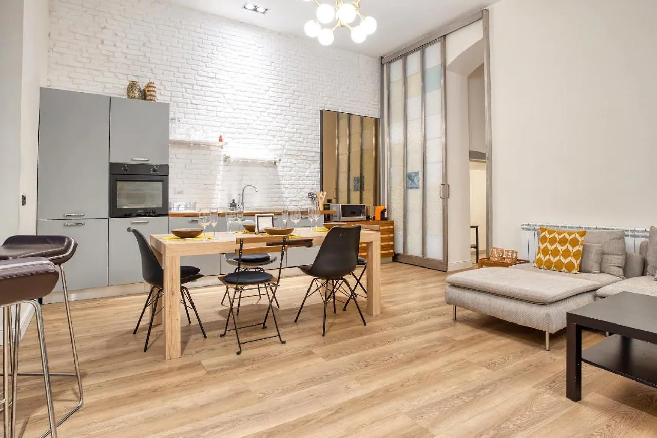 Joivy Modern And Spacious Family Flat 밀라노