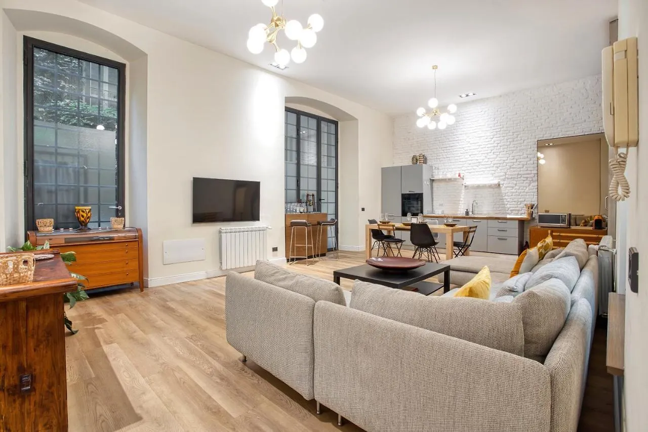 Joivy Modern And Spacious Family Flat 밀라노