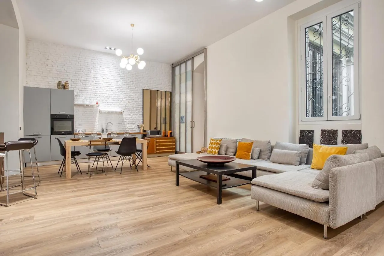 아파트 Joivy Modern And Spacious Family Flat 밀라노